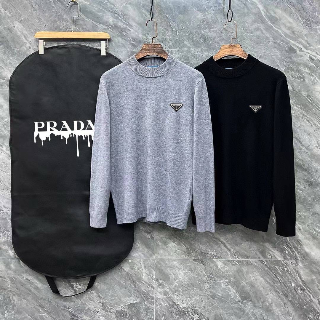Gray and Black Crewneck Wool-Blend Sweater