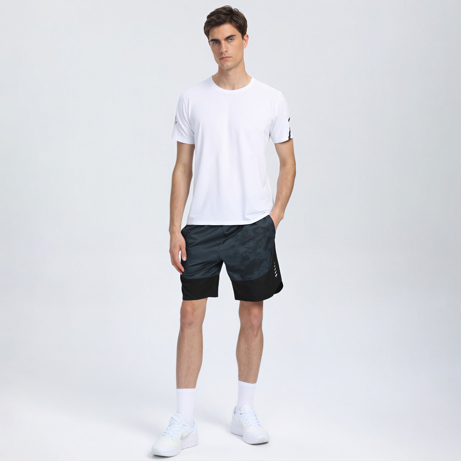 Color-Blocked Breathable Mid-Waist Five-Point Shorts