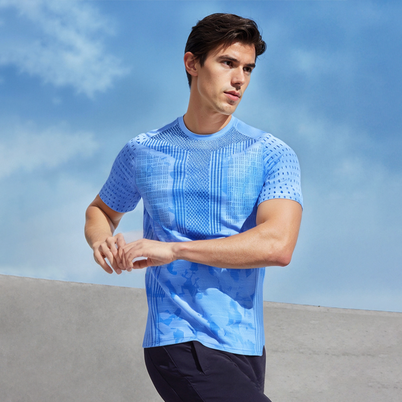 Stylish Ice-Silk Round Neck Lightweight Short-Sleeve T-Shirt