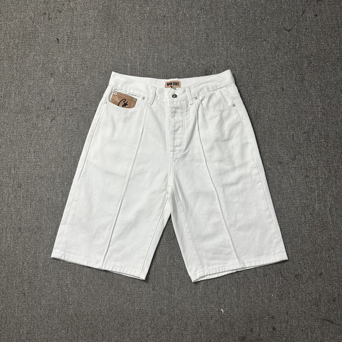 Alcatraz five-pointed star embroidered washed denim shorts