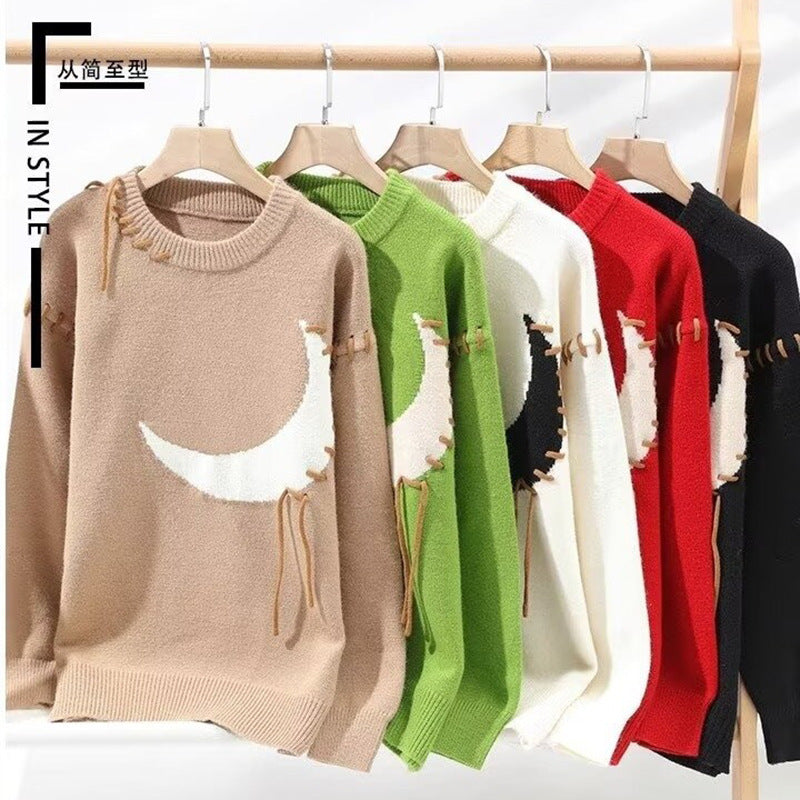 Crewneck sweater with embroidered crescent moon detail