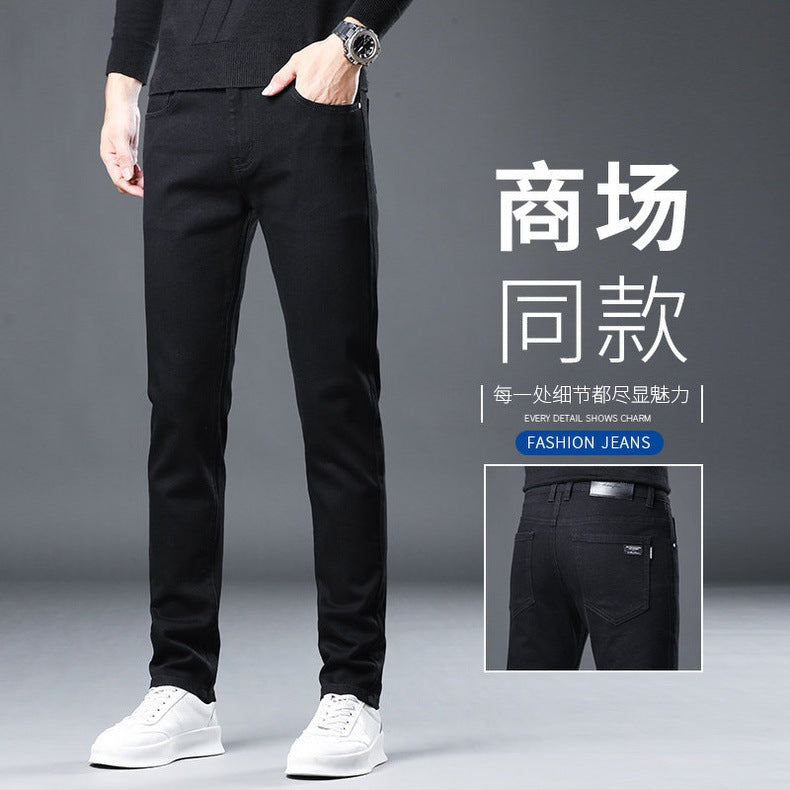 Lightweight stretch denim jeans with slim fit and tapered leg
