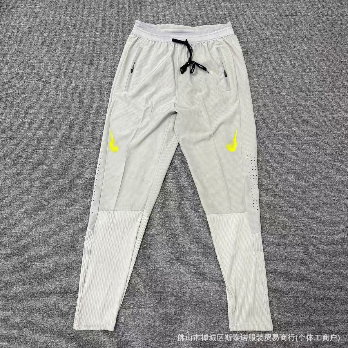 Loose-Fit Hooded Sweatshirt for Running and Outdoor Activities