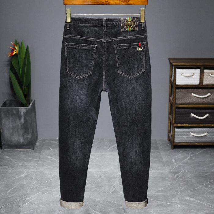 Straight-leg denim jeans with embroidered details