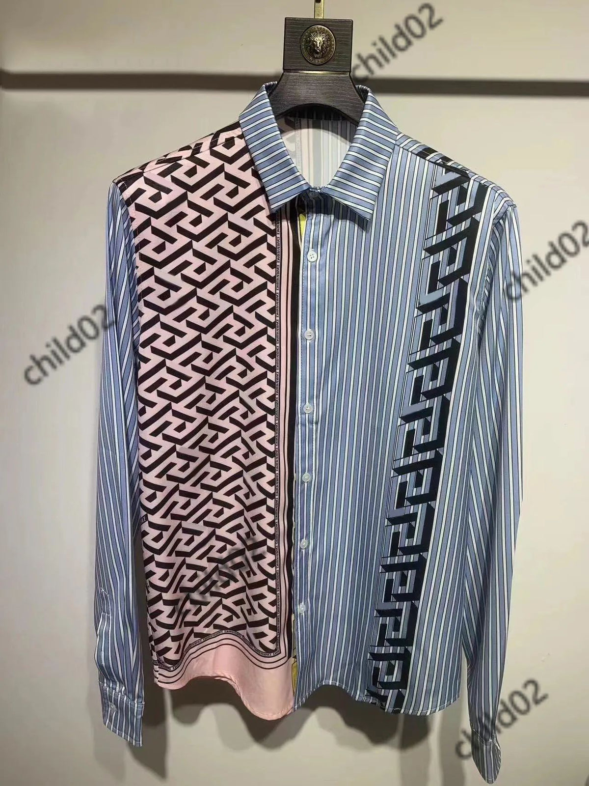 Baroque-print short-sleeve shirt with 3D lapel detail