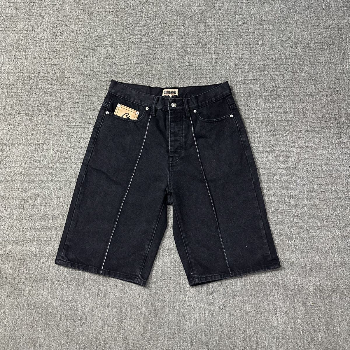 Alcatraz five-pointed star embroidered washed denim shorts