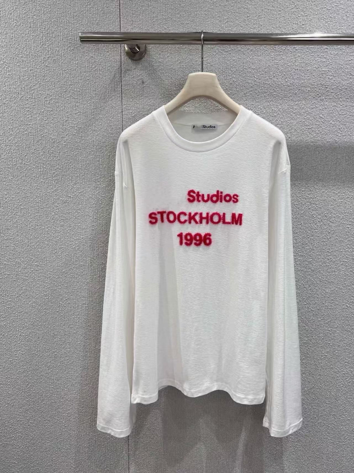 Spring and summer men and women round-necked high-quality sweatshirts