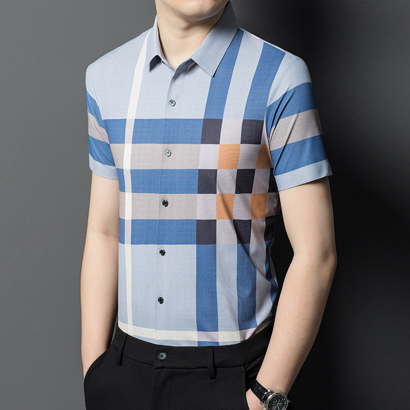 Classic plaid short sleeve shirt with jacquard texture and turn-down collar