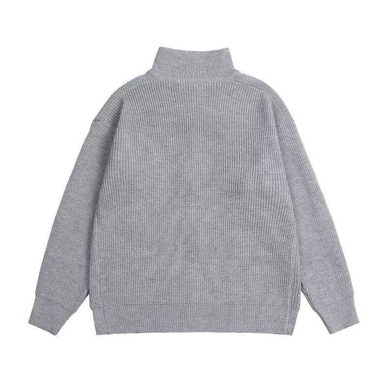 Ribbed knit zip-up sweater in heather grey and black