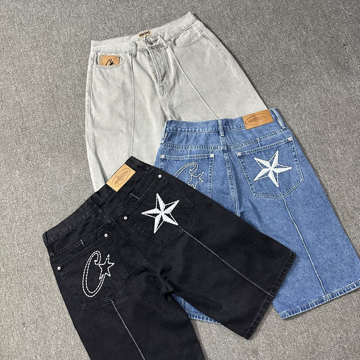Alcatraz five-pointed star embroidered washed denim shorts