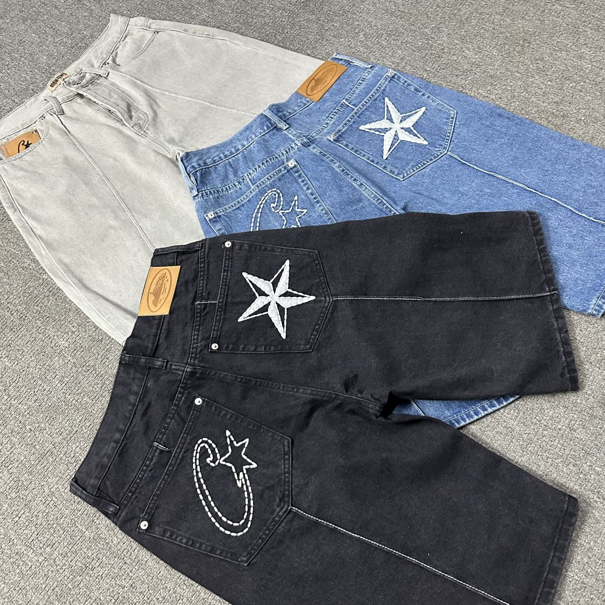 Alcatraz five-pointed star embroidered washed denim shorts