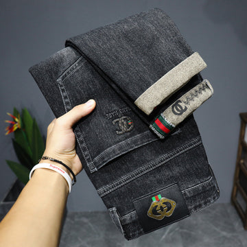 Slim-fit gray denim shorts with embroidered details