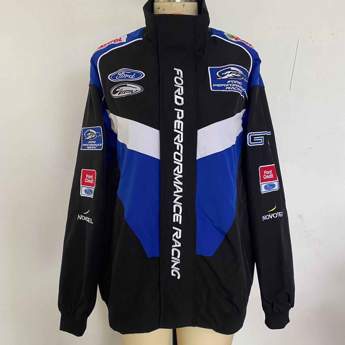 COLOR-10-BlueBlack-Ford-Performance