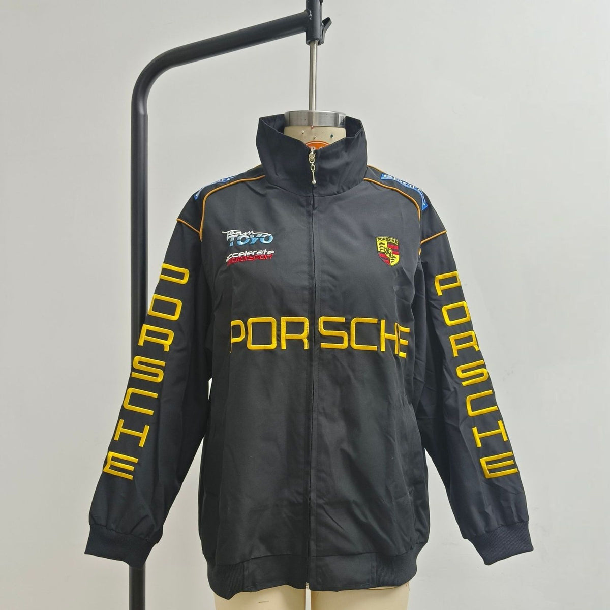 COLOR-20-BlackYellow-Porsche