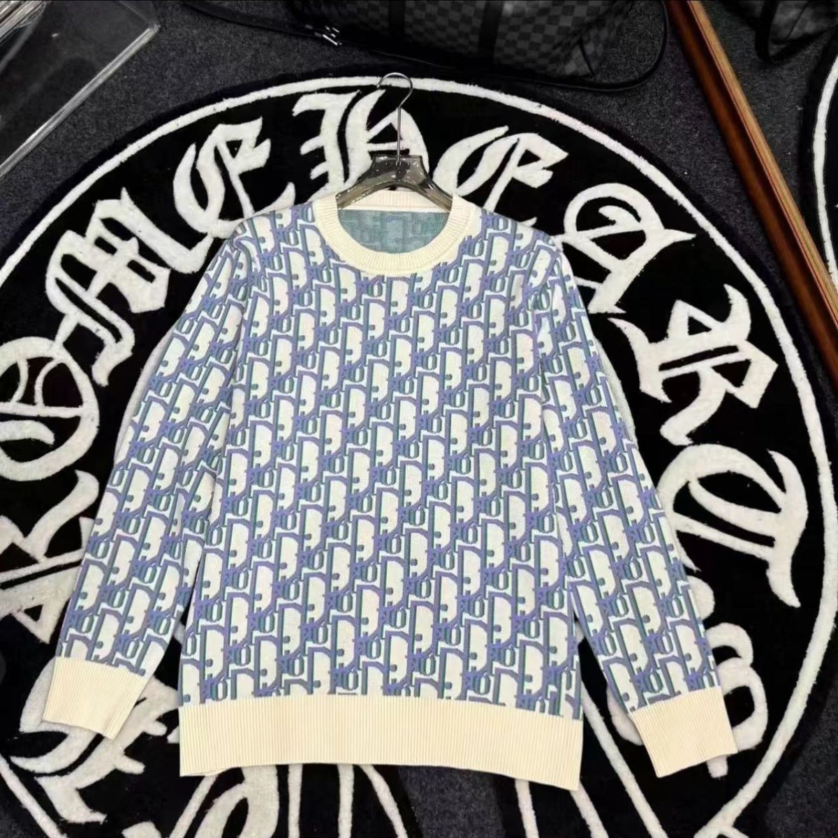 Men's Knitted Sweater Round Neck Letter Print