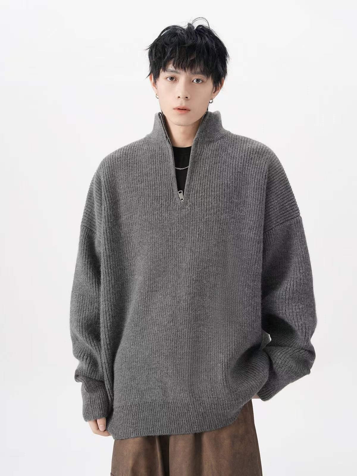 Men's Gray Ribbed Knit Half-Zip Mock Neck Sweater with Drop Shoulders and Oversized Loose Fit