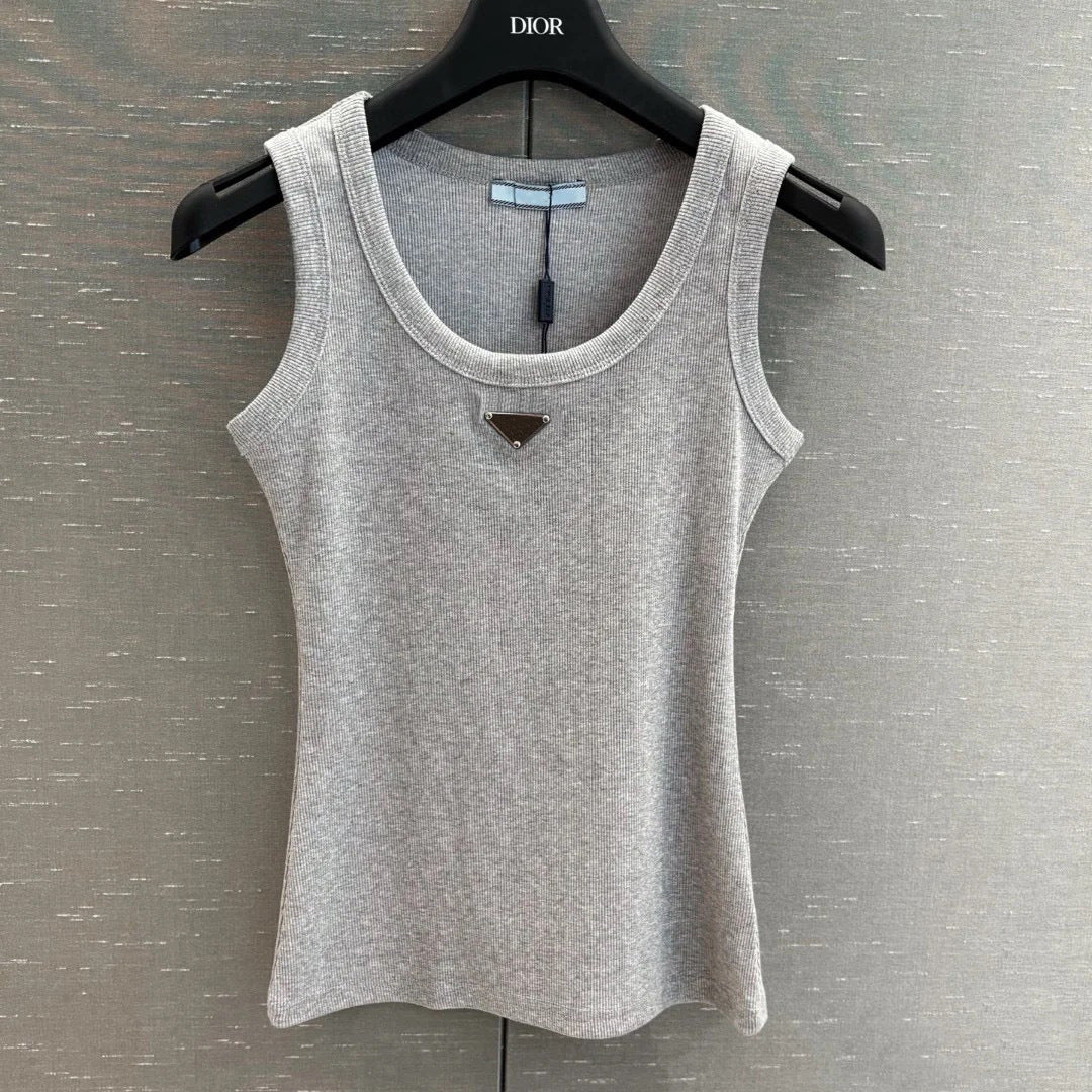 Women's Ribbed Knit Scoop-Neck Tank Top with Triangle Metal Plate, Sleeveless Slim-Fit Summer Basic in Black & White