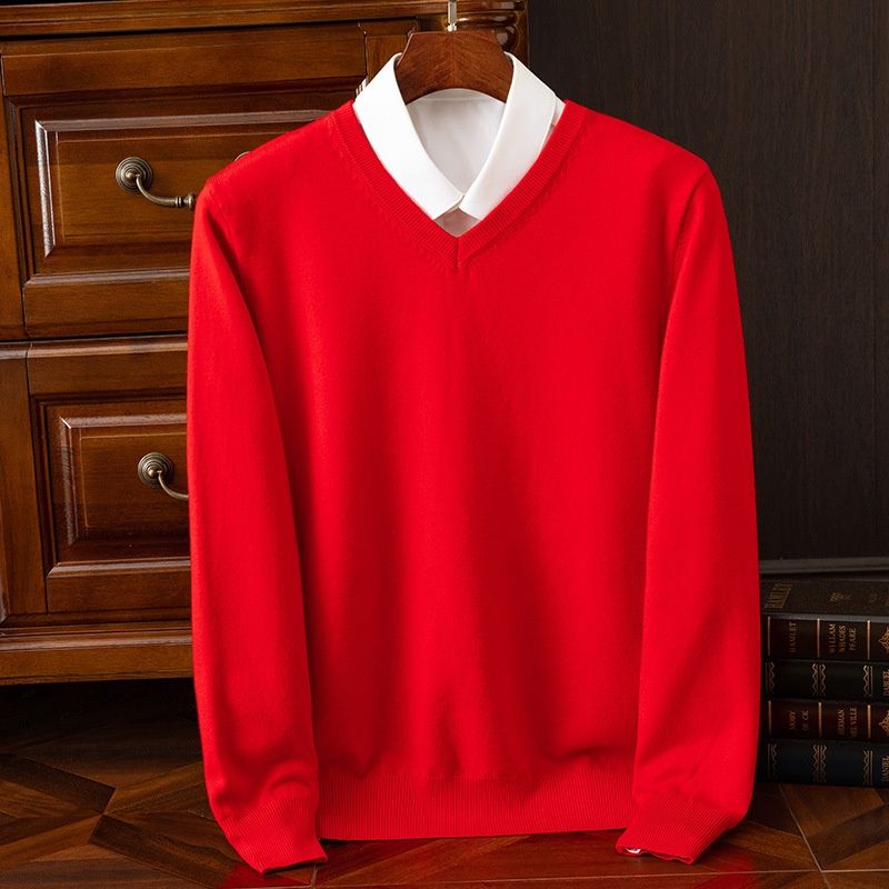 V-neck knit pullover sweater for autumn and winter