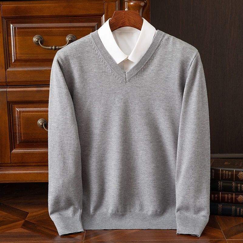 V-neck knit pullover sweater for autumn and winter