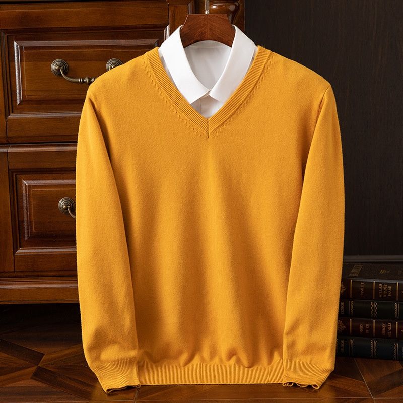 V-neck knit pullover sweater for autumn and winter