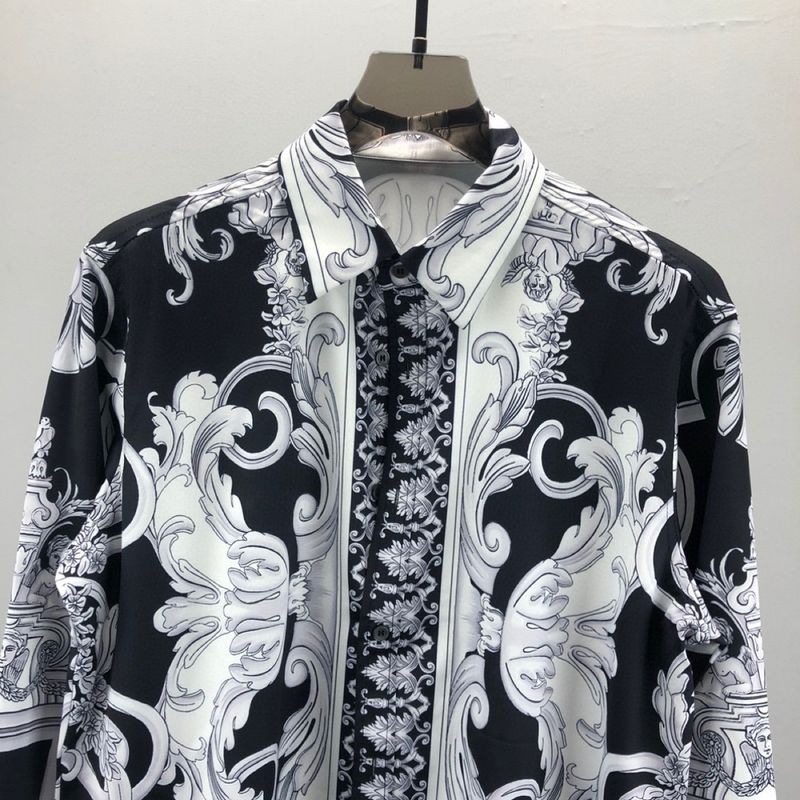 Black long sleeve shirt with Baroque scroll print