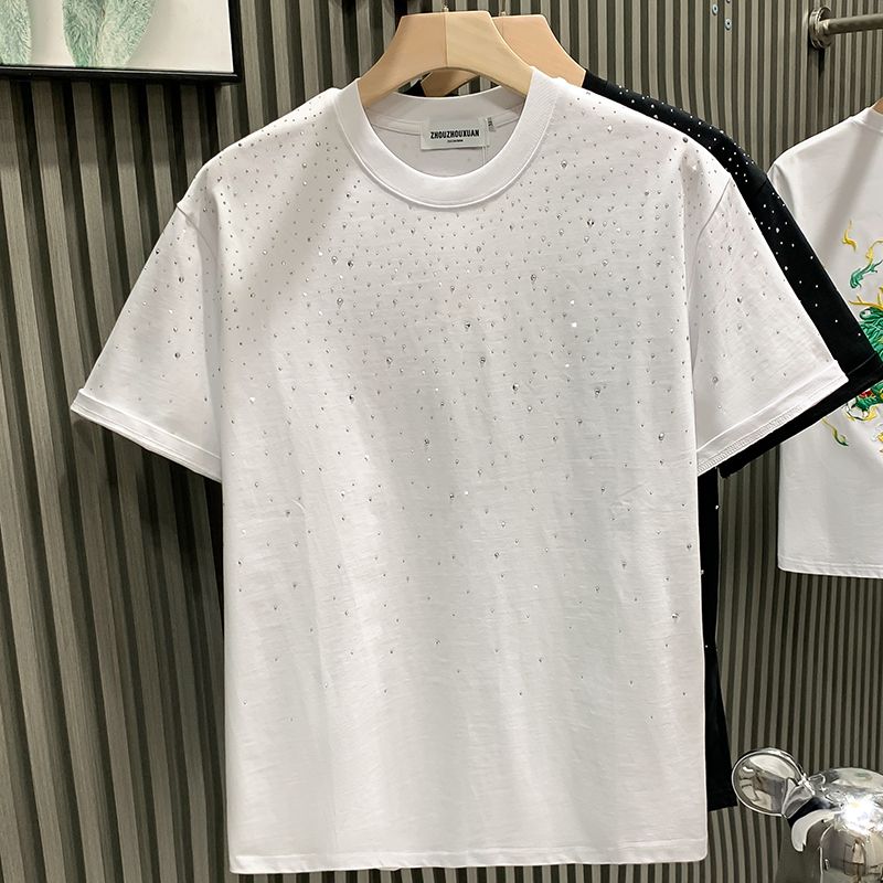 Black or white oversized ribbed-collar t-shirt with star speckles