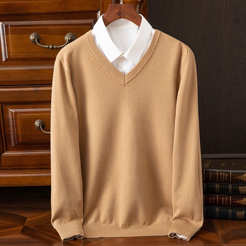 V-neck knit pullover sweater for autumn and winter