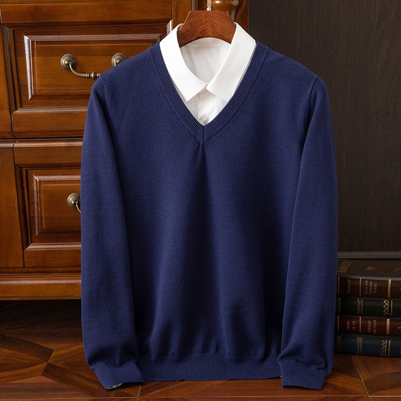 V-neck knit pullover sweater for autumn and winter